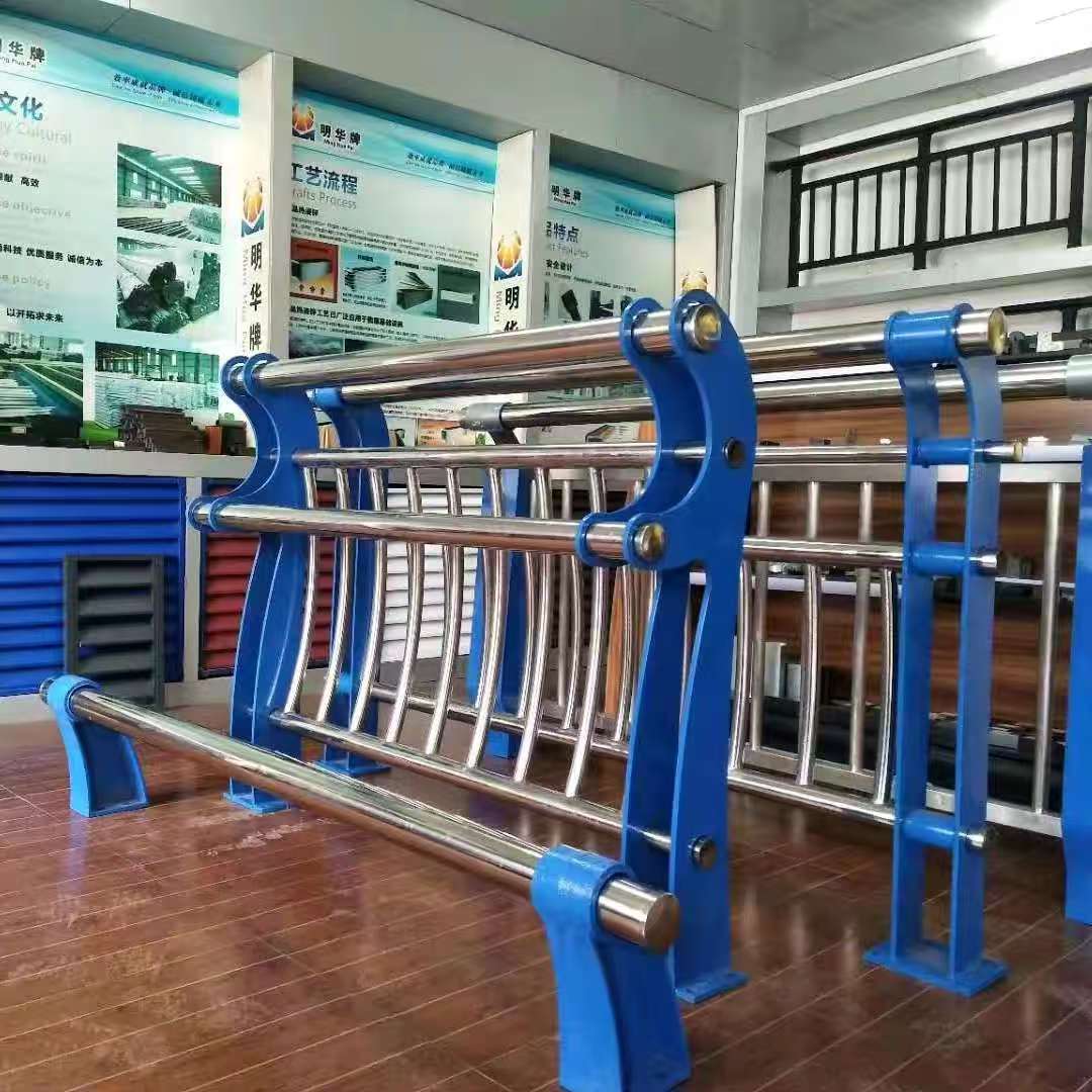防城港市桥梁防撞护栏桥梁护栏 - 厂家